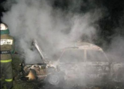 В Воронеже около полуночи сгорела «семерка» 