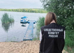 Утонул 17-летний подросток: предпринимательницу задержали за прокат катамарана без жилетов в Воронежской области 