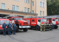 Пожарные из Воронежа почтили память своих героически погибших коллег в Москве