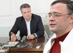 Лидера «Родного Воронежа» Леонида Зенищева заметили у кабинета Вадима Кстенина