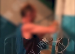 Хладнокровное перерубание интернета с непонятной целью попало на видео в Воронеже 