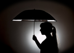 16-летняя девочка пострадала от рук молодого насильника в Ленинском районе Воронежа