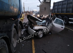 Опубликованы снимки с места смертельного ДТП на воронежской трассе