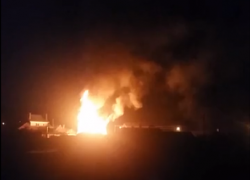 В Воронеже дотла сгорела гараж недалеко от больницы