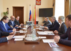 Голландцы привезли губернатору Гусеву грандиозный план