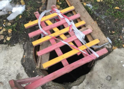 В Воронеже «забытый» канализационный колодец может стать смертельной ловушкой