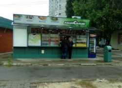 В декабре воронежские власти планируют снести четыре киоска фаст-фуда