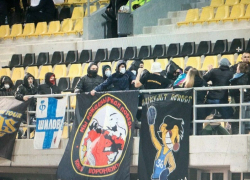 На фанатов воронежского "Факела" напали на Кипре