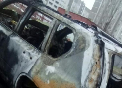 В Воронеже последствия массового пожара в 5 машинах сняли на видео