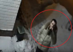 Отчаявшийся в День всех влюбленных воронежец разбил окно магазина и попал на видео