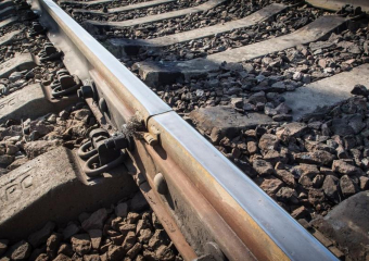 Напоившая младенца уксусом мать бросилась под поезд в Воронежской области