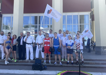 Дерзкий перформанс устроили студенты академии спорта под окнами ВГУ