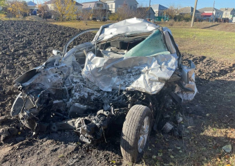 Машина всмятку: опубликованы фото с места гибели воронежца, попавшего под КамАЗ