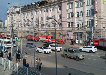 При пожаре на фабрике «Работница» воронежец получил ожог лица