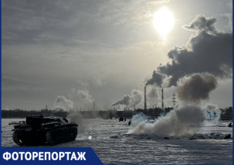 Грохот орудий на Петровской набережной: в Воронеже масштабной реконструкцией отметили 83-ю годовщину освобождения города