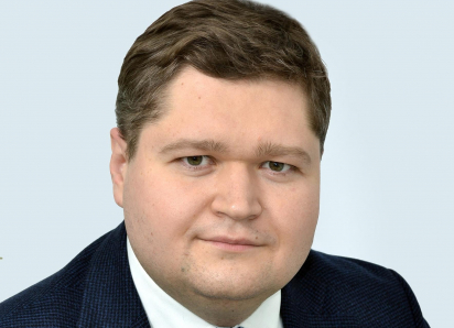 Депутат Воргордумы Зачупейко похвастался ремонтом школы за чужие деньги и в чужом регионе