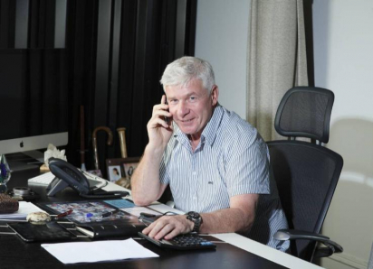 Пряники, мотоциклы и ретро-авто – как живет депутат Воронежской облдумы Сажин