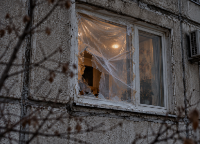 «В доме холод и сквозняки»: воронежцы остаются без окон после сентябрьской атаки БПЛА 