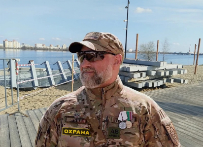 Разваливающуюся на глазах Петровскую набережную взял под охрану за 12 млн руб депутат гордумы Гамбург