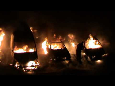 На парковке на Левом берегу Воронежа сгорели три автомобиля