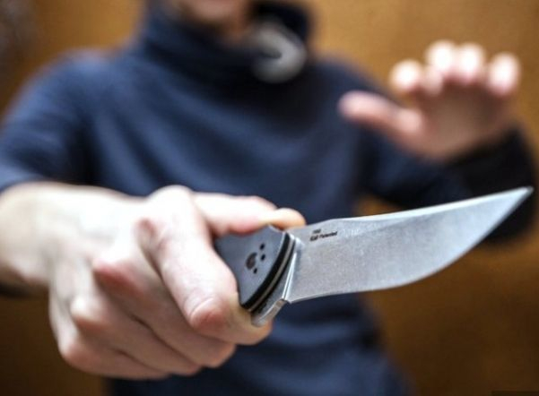 22-летний воронежец зарезал друга после ссоры с матерью