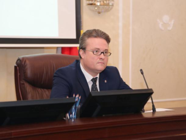 Врио мэра Воронежа потребовал ежедневного отчета об уборке дворов от снега