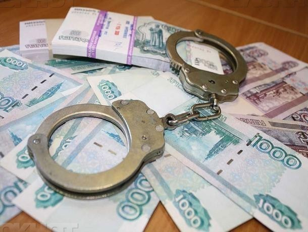 Липчанин, предлагавший воронежскому чиновнику 500 тысяч рублей за решение проблем, пойдет под суд