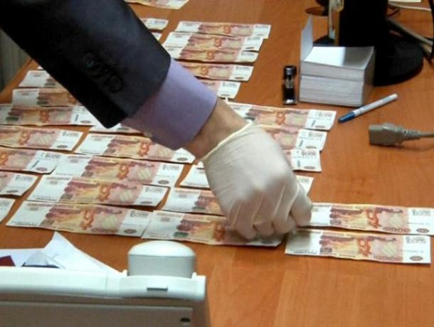 В Воронеже тюремного врача осудили за взятку почти в 5 миллионов