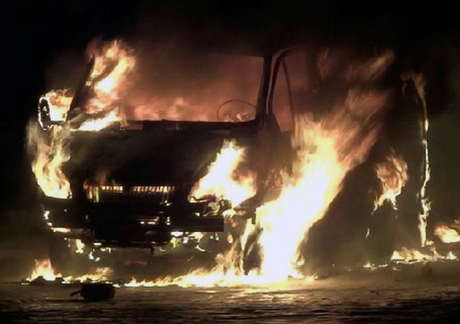 Автобус «Воронеж-Москва» с пассажирами в салоне загорелся на заправке