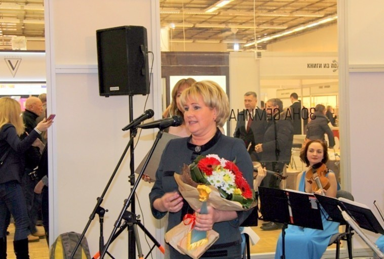 За то, что Воронежская область – самый читающий регион, приз получила Елена Фаддеева