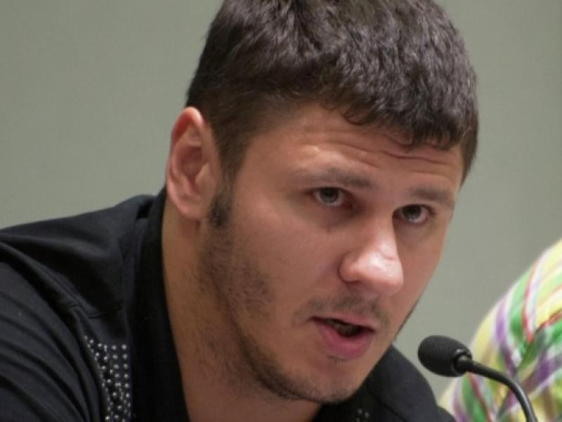 Хоккеист, экстренно «посадивший» самолет в Воронеже, опроверг дебош