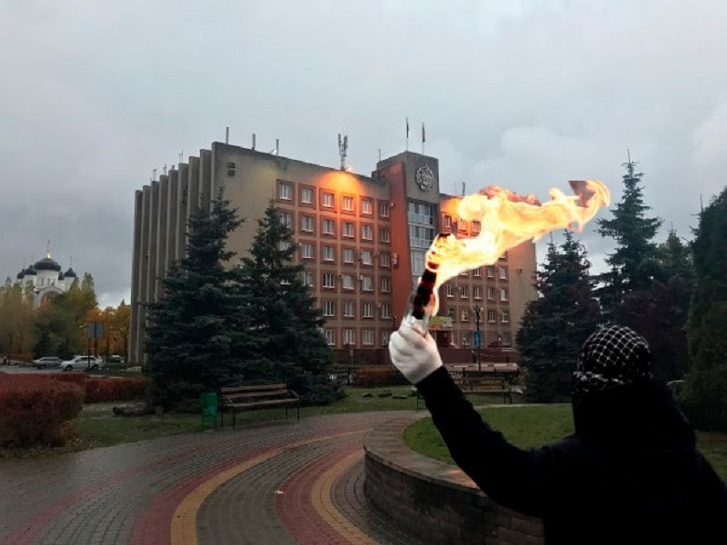 В Воронеже взяли с поличным поджигателей районной администрации