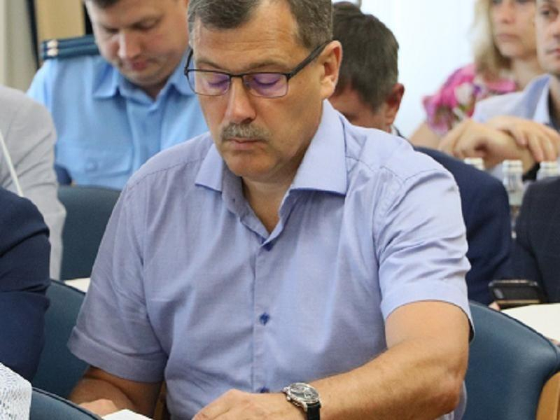 Три выхода из ситуации с платными парковками назвал депутат гордумы в Воронеже
