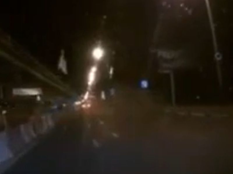 Эпичный вылет «Нивы» с Северного моста сняли на видео в Воронеже