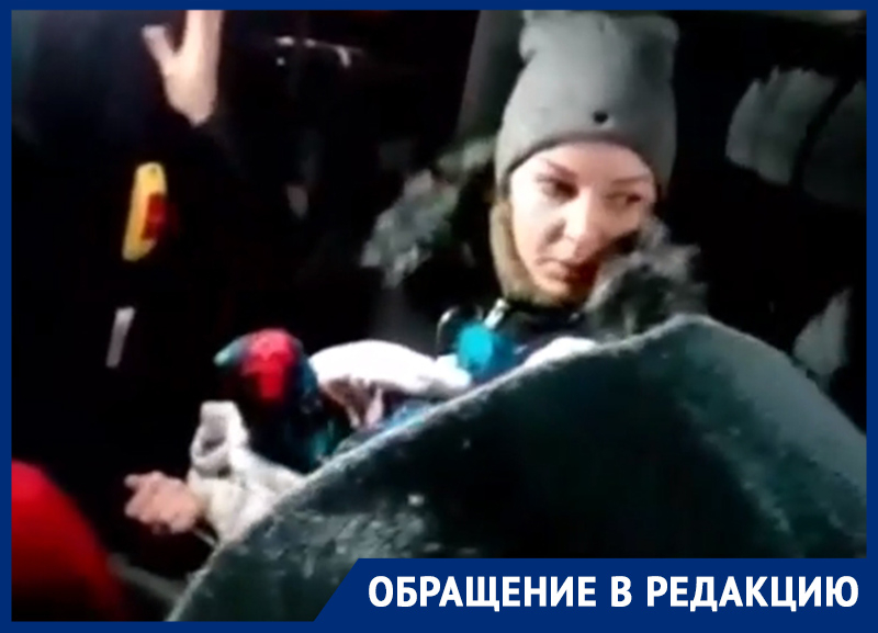 Скандал в переполненной маршрутке: мать с младенцем хотели оставить на морозе под Воронежем