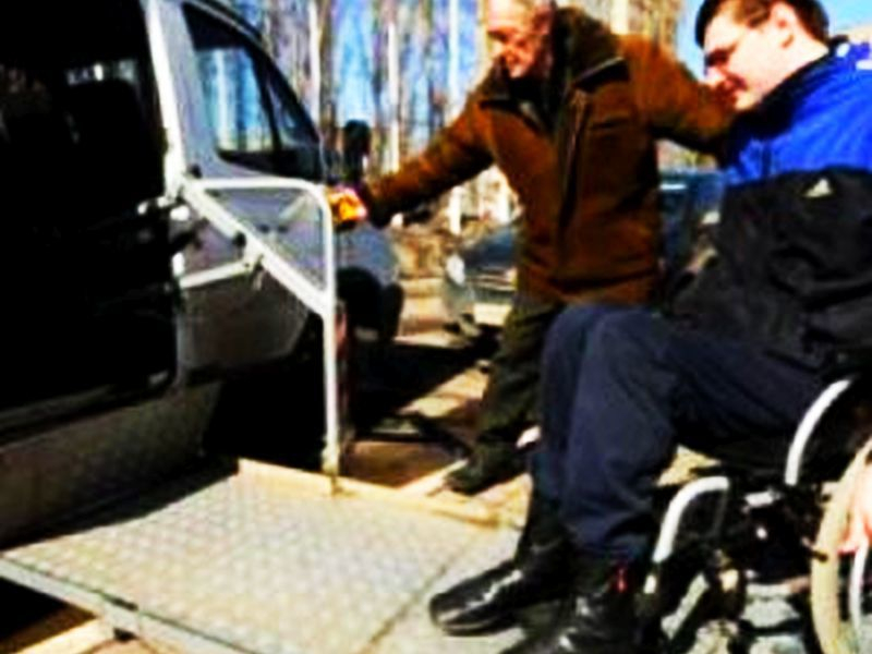 Для пожилых воронежцев и инвалидов начало работать «Социальное такси»