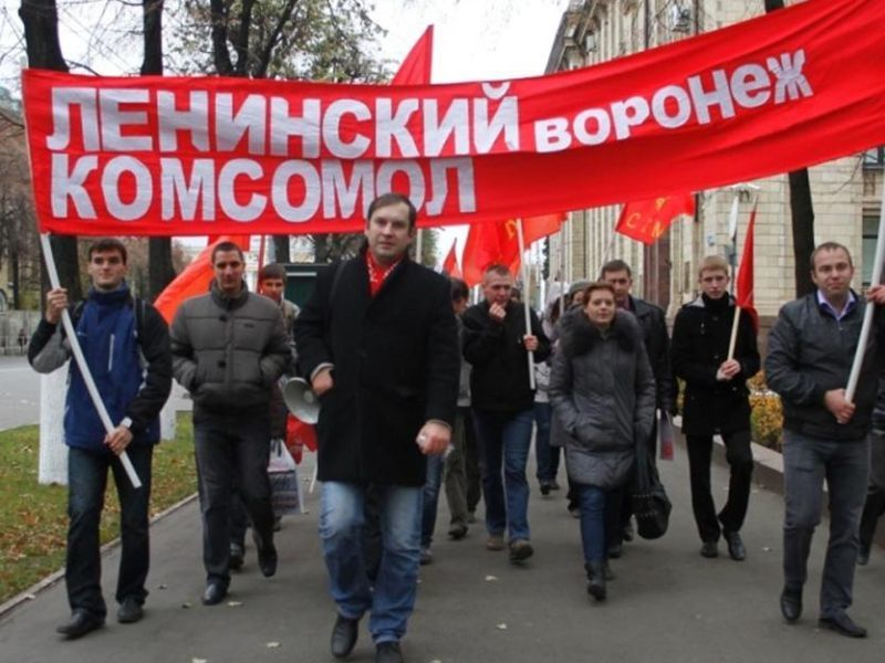 Коммунисты Воронежа бросили вызов табличкам со старыми названиями улиц