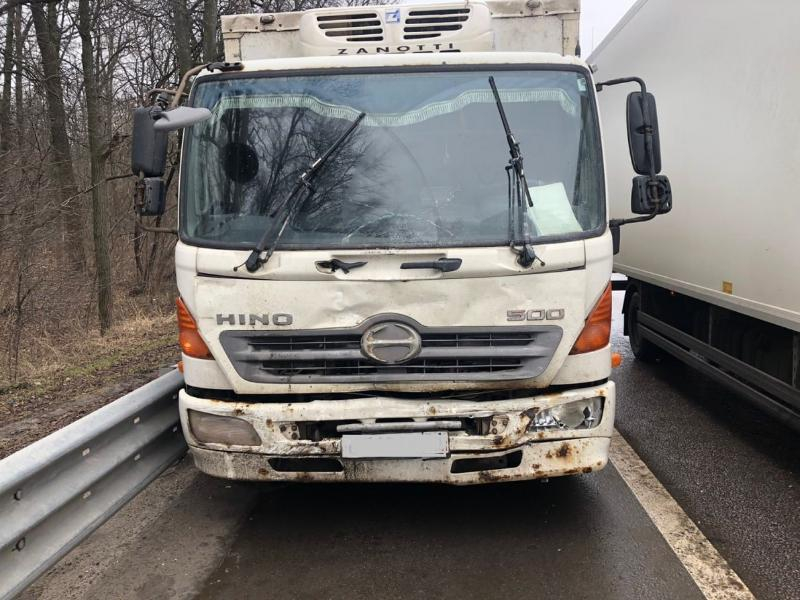 Автомобилисты чудом не пострадали в массовой аварии в Воронеже