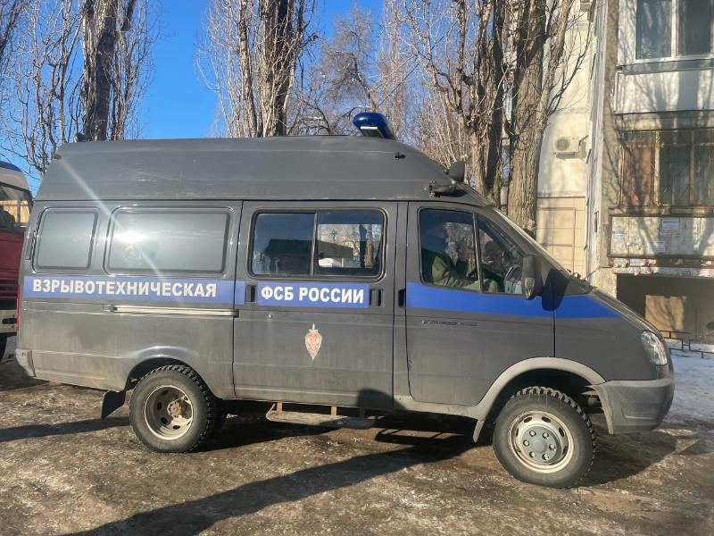 Взрывотехников ФСБ заметили на месте взрыва в воронежском доме