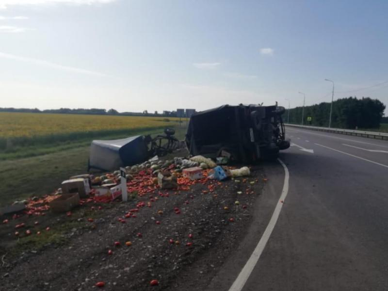 «Арбузное» ДТП унесло жизнь водителя грузовика в Воронежской области