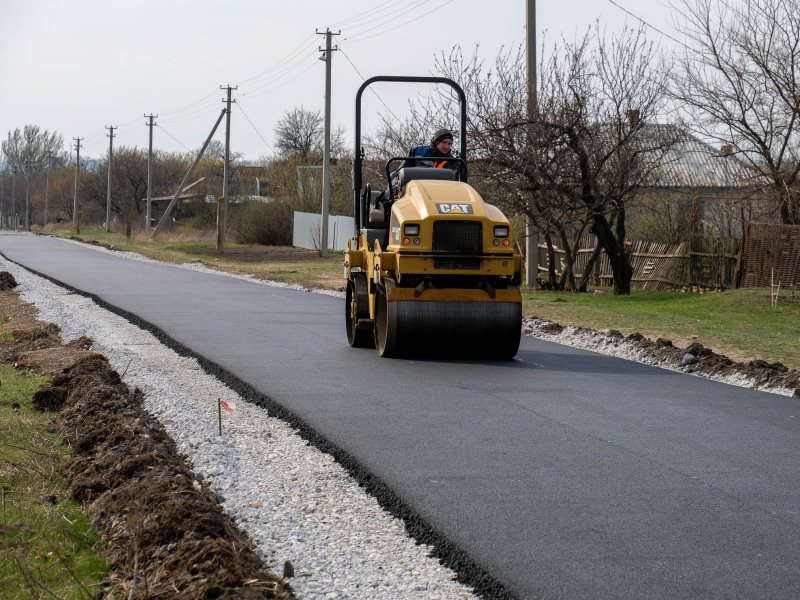 В воронежских селах отремонтируют 100 км дорог за 244 млн рублей