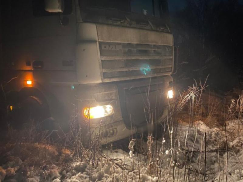 О странной смерти водителя грузовика на воронежской трассе рассказала полиция