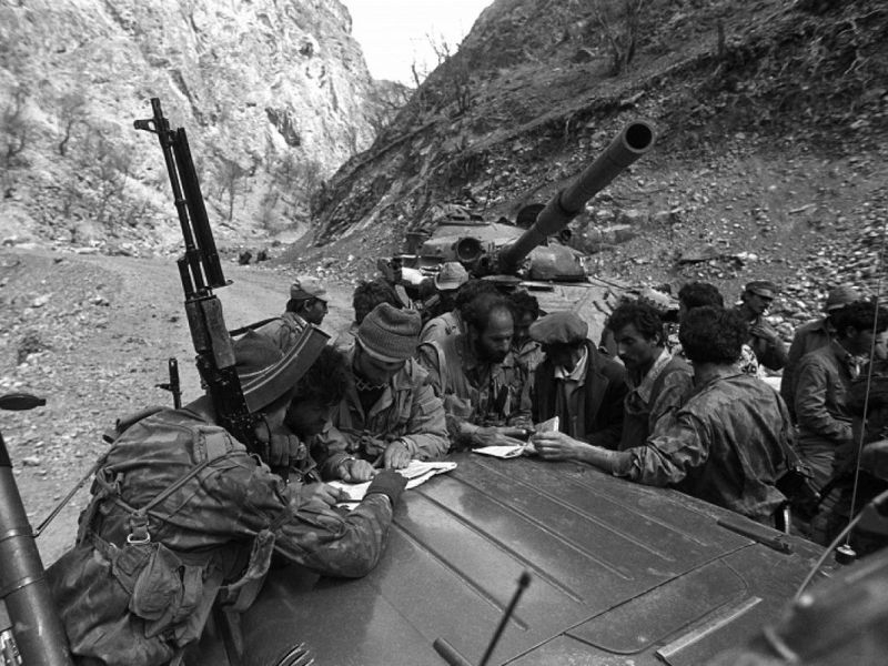 В начале 90-х воронежский бизнес настойчиво пытался нажиться на Карабахском конфликте