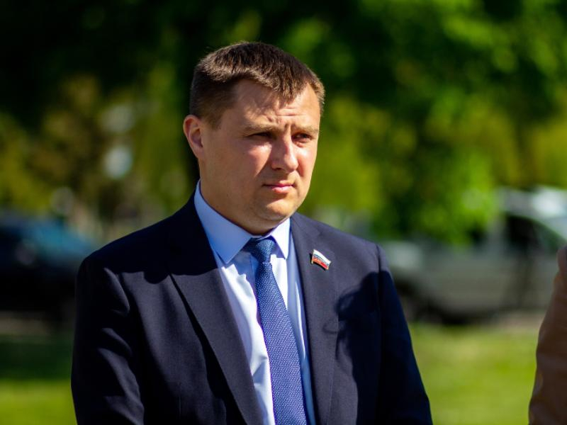 Воронежский депутат обвинил журналистку в хайпе после «зависания» на интервью
