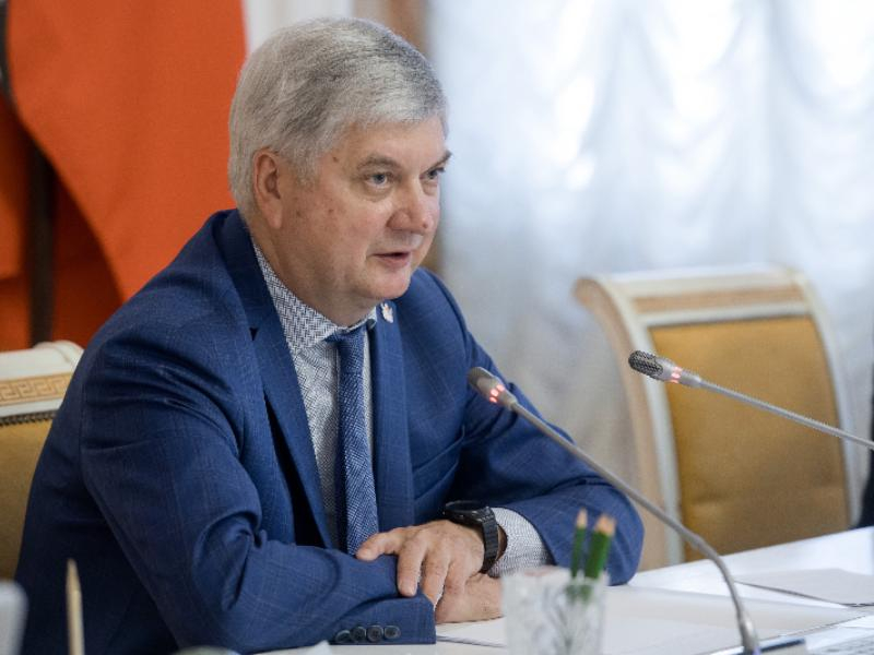 Воронежский губернатор выразил соболезнования в связи с массовым убийством в ижевской школе