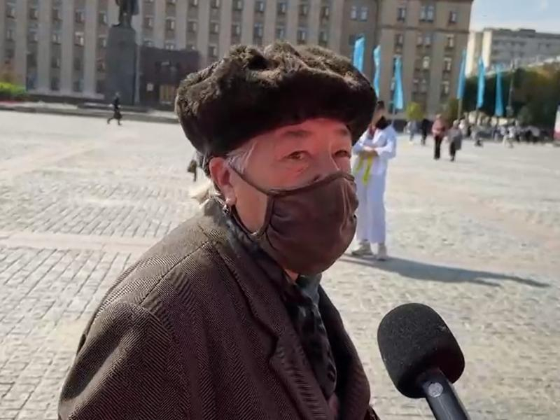Легендарная бабушка-регулировщица рассказала, за что любит Воронеж