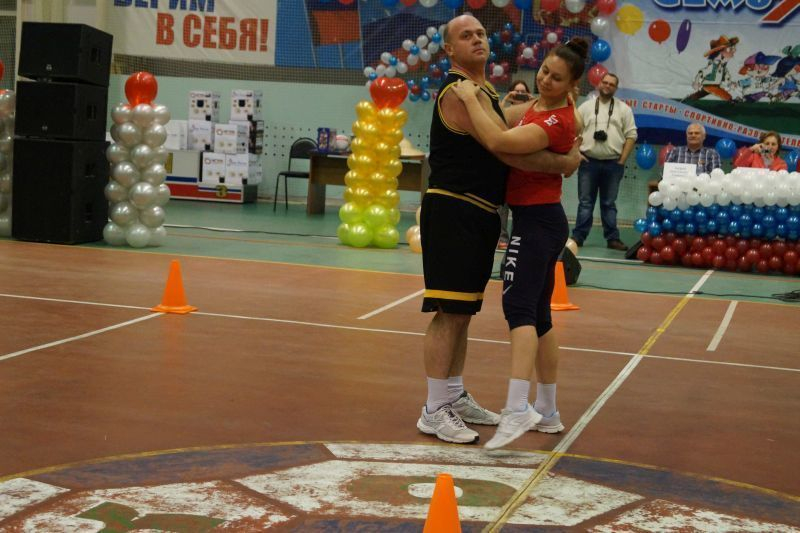 Благотворительный фонд УГМК «Дети России» сплотил семьи Новохоперска спортивно-развлекательным шоу «Семь-Я»