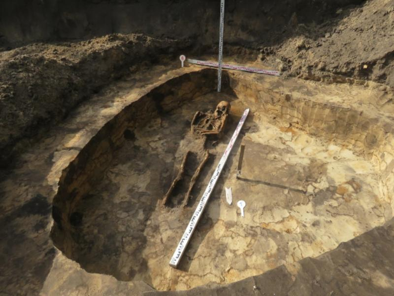 Скелет средневековой женщины обнаружили во время раскопок в Воронеже