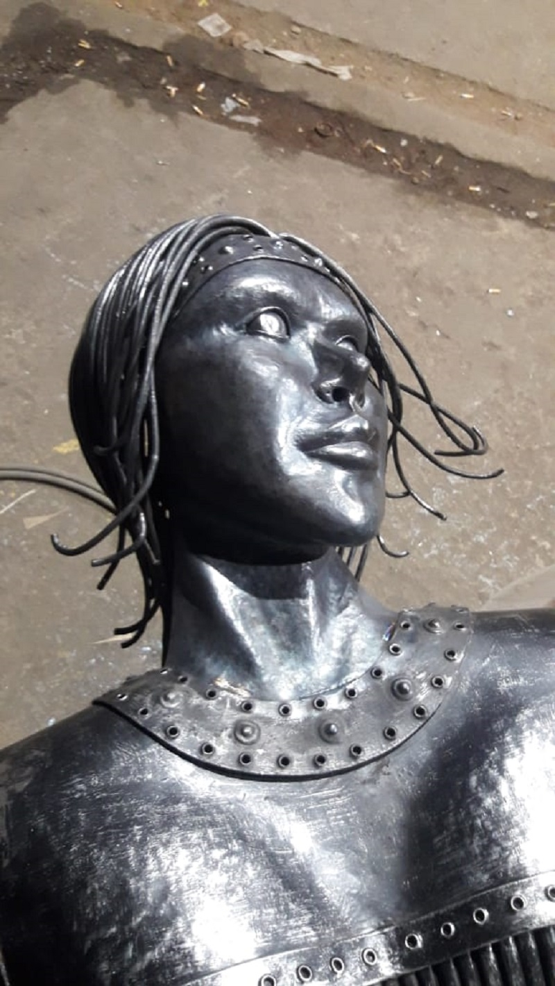 Алёнка скульптура в Воронеже