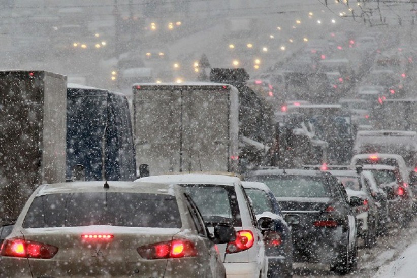 Воронежские дорожники в преддверии зимы установили дополнительные метеостанции и видеокамеры